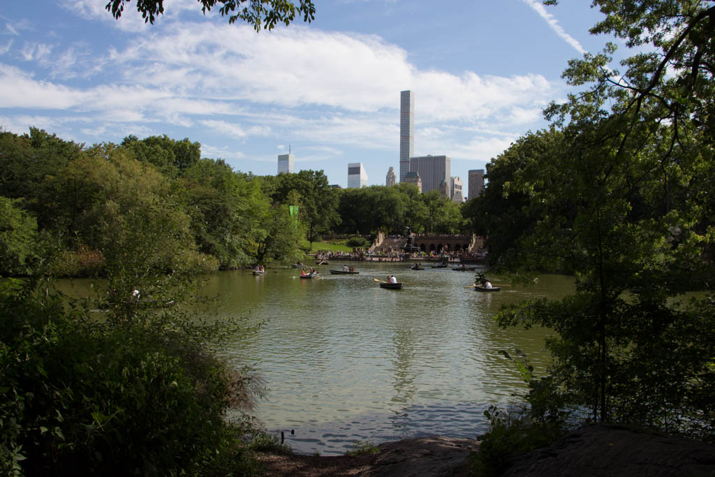 Skyline Over the Lake | © Winston R. Milling 2015